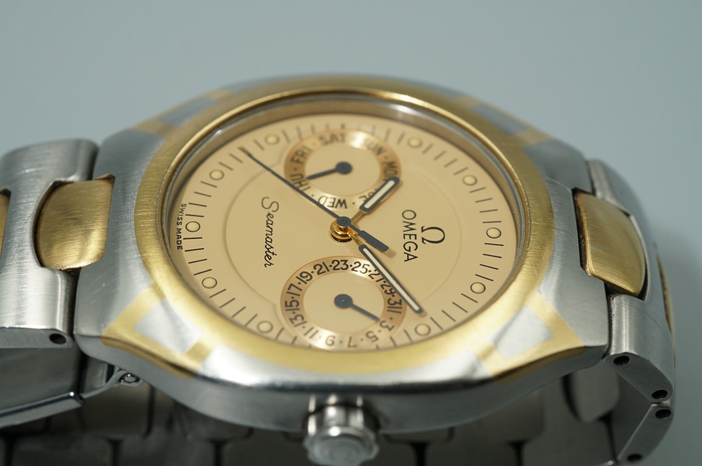 N MINT Vintage 1991 OMEGA Seamaster Cal.1444 Qz Gold Dial Round 31mm Mens Watch