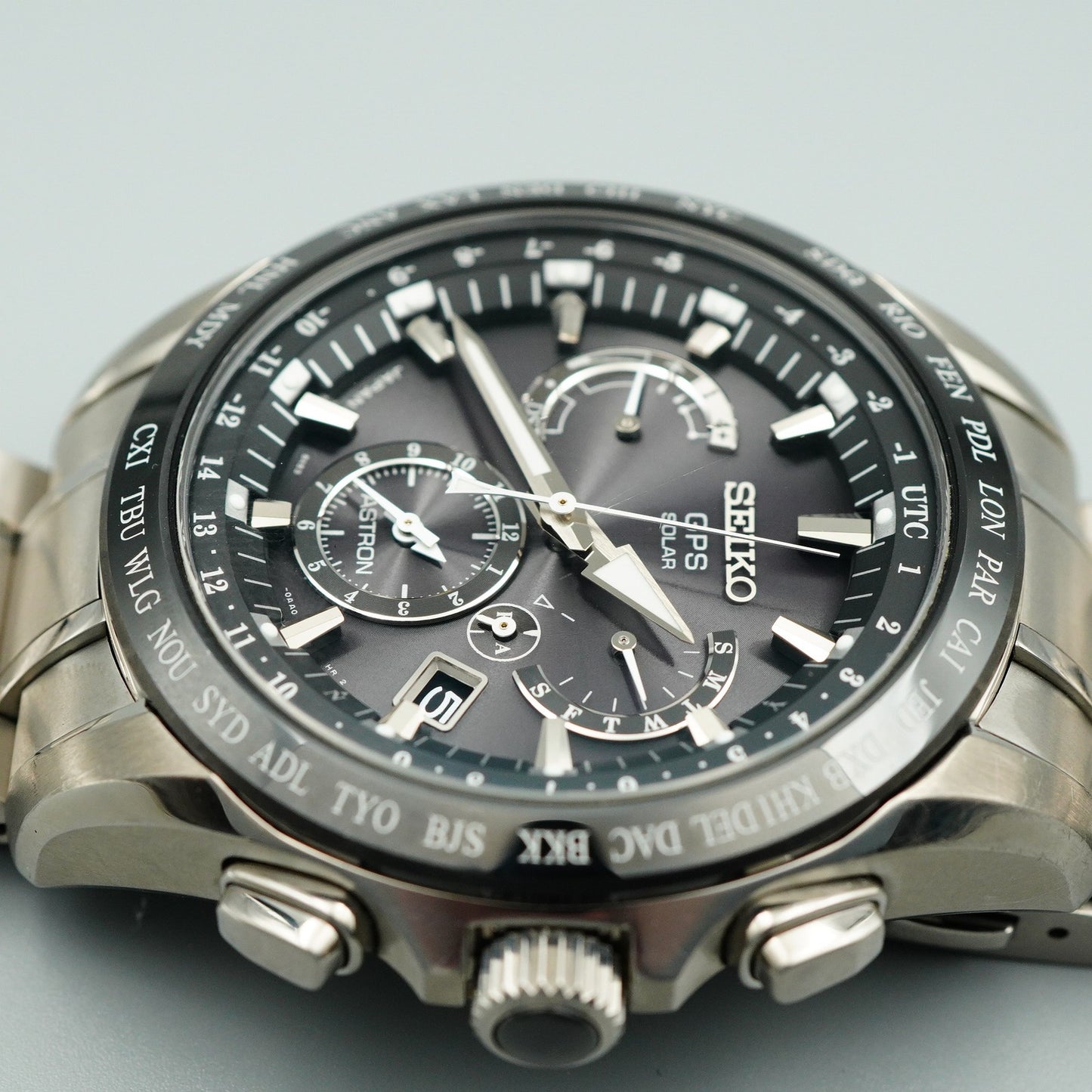 *N MINT* Box & Paper SEIKO ASTRON 8X53-0AB0 Solar Black Round 45 mm Mens Watch