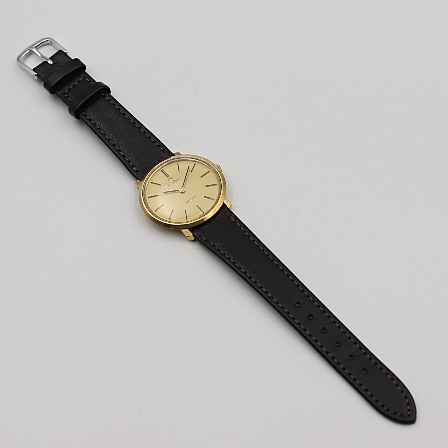 N MINT Vintage 1970 OMEGA De Ville Cal.620 Hand Wind Gold Round 33mm Mens Watch