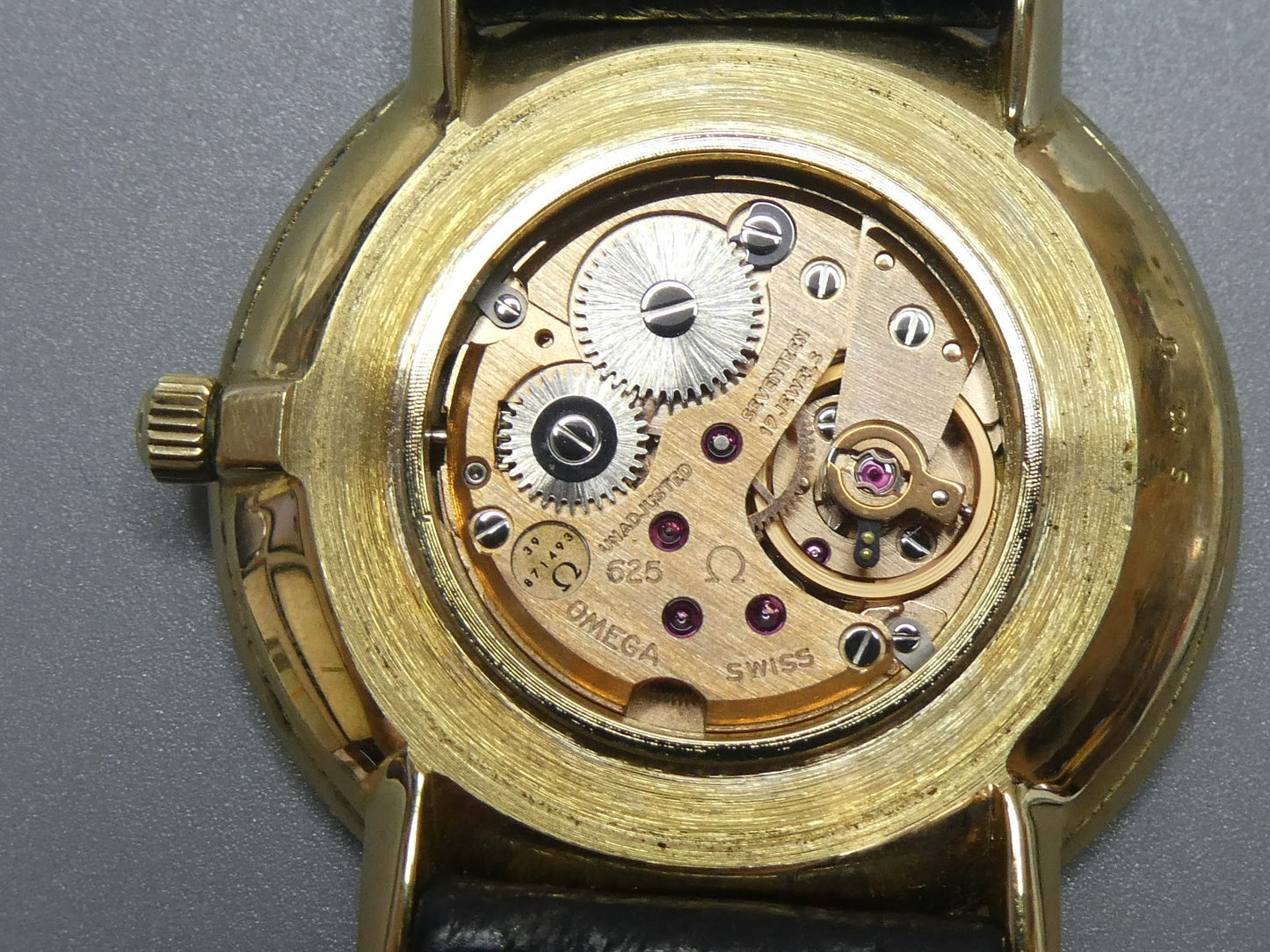 Vintage 1973 OMEGA De Ville Cal.625 Ref.111.0107 Hand Wind Gold 33mm Mens Watch