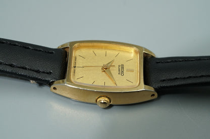 *N MINT* Vintage 1996 SEIKO Socie 2P21-5A90 Qz Gold Rectangle 17mm Women Watch