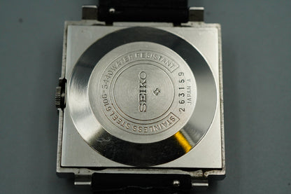 N MINT Vintage SEIKO 5 ACTUS 6106-5440 Automatic Black Rectangle 33mm Mens Watch