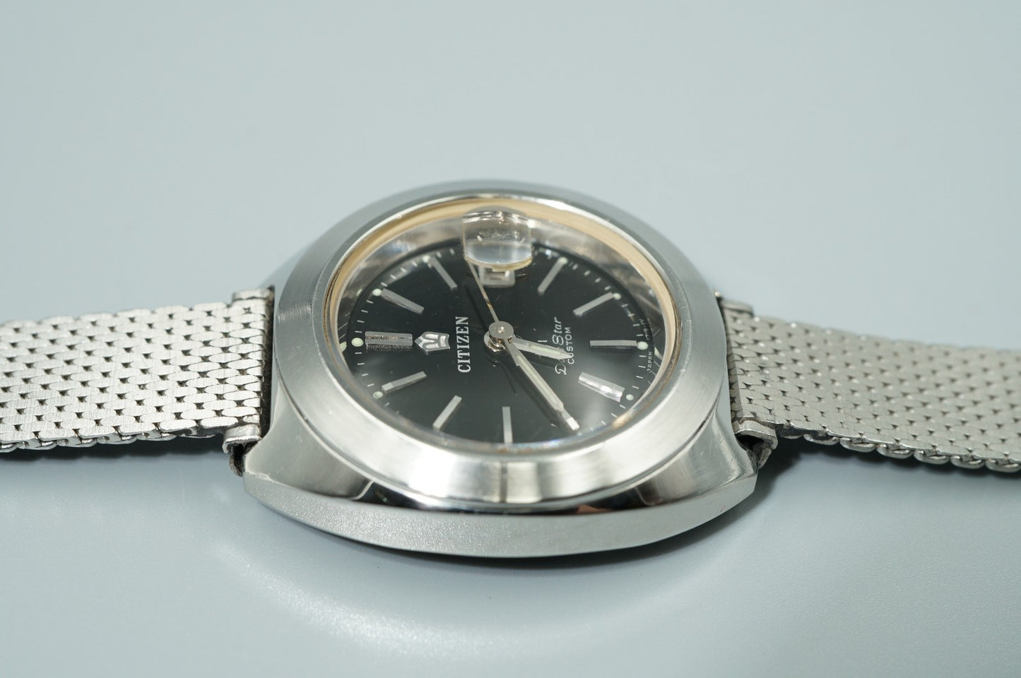 *NEAR MINT* Vintage CITIZEN Date Star GN-3-S Qz Black Round 27mm Women Watch