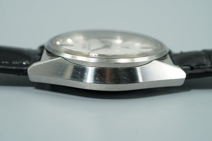 *NEAR MINT* Vintage 1976 SEIKO  Vintage 4843-8041 Qz White Round 37mm Mens Watch