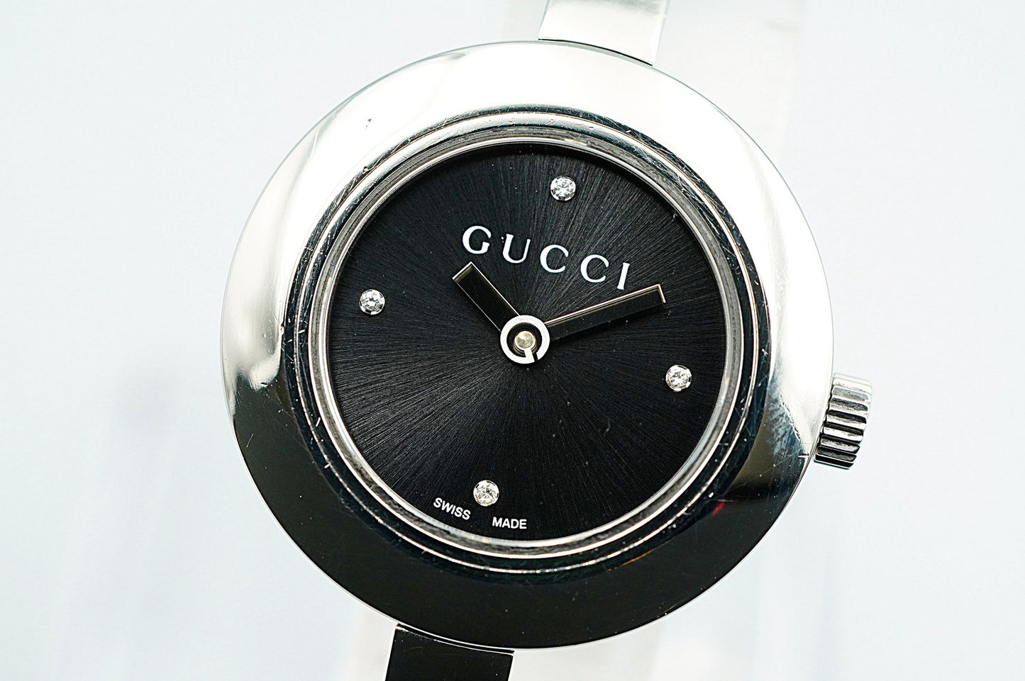 *NEAR MINT* Gucci Quartz Black Dial Round 26 mm Women,Ladies Watch