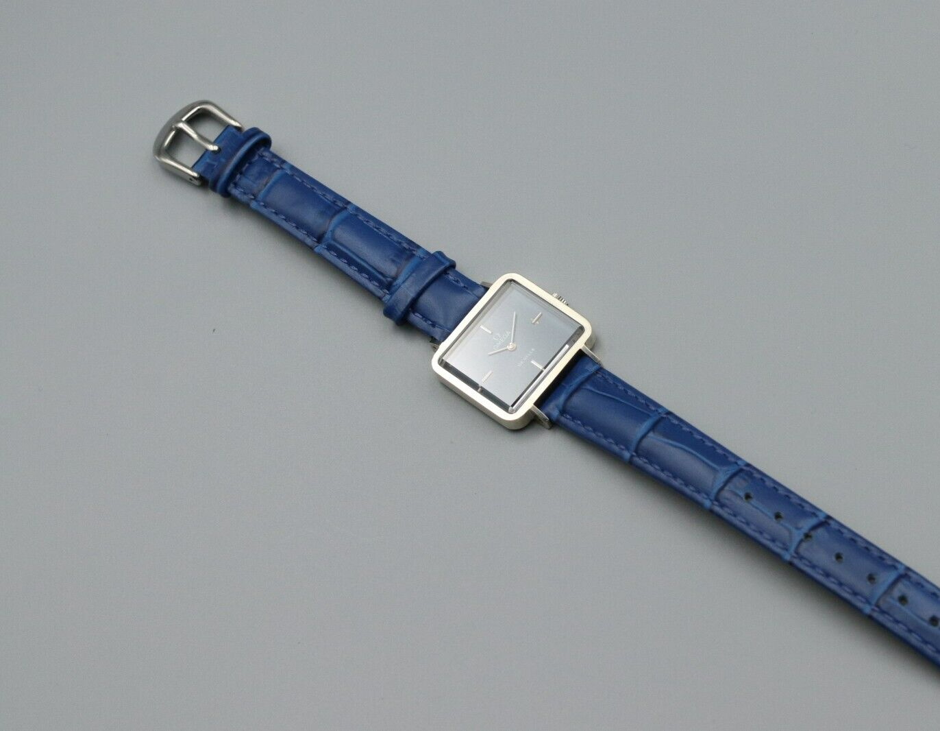 *NEAR MINT* Vintage OMEGA De Ville Hand Winding Blue Dial Square Mens Watch