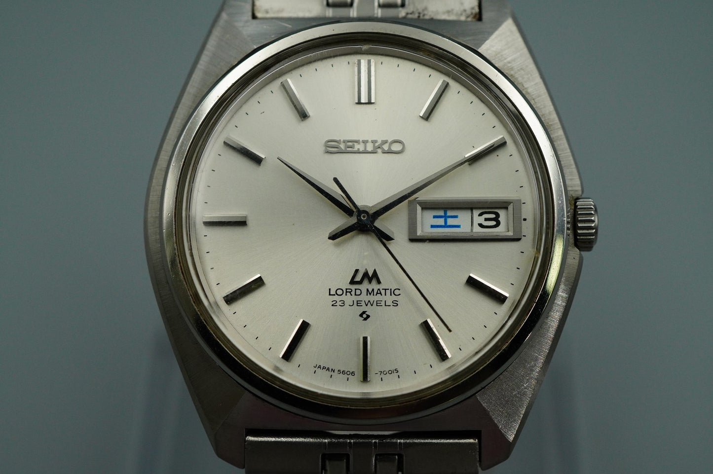 N MINT Vintage SEIKO LORD MATIC 5606-7000 Automatic Silver Round 36mm Mens Watch