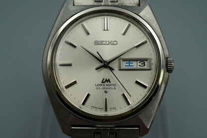 N MINT Vintage SEIKO LORD MATIC 5606-7000 Automatic Silver Round 36mm Mens Watch