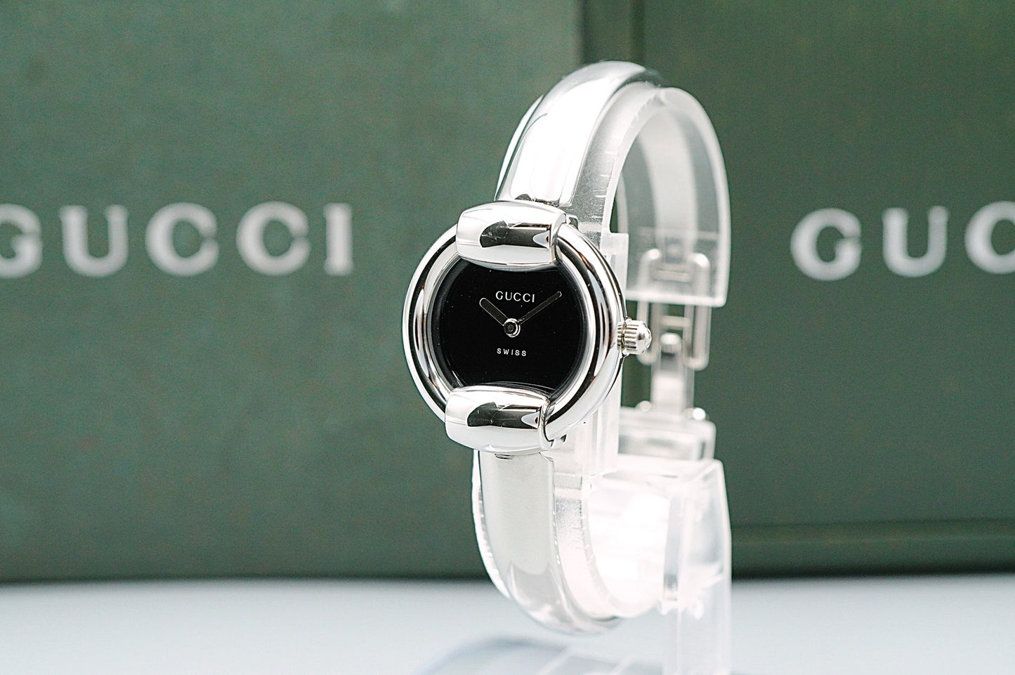 *MINT* Vintage GUCCI 1400L Quartz Black Dial Round 25mm Women,Ladies Watch