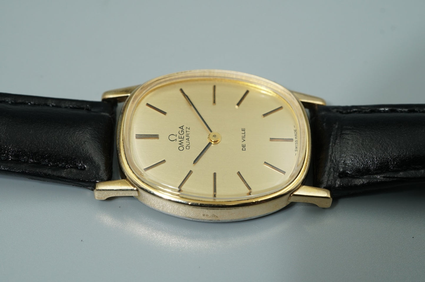 *NEAR MINT* Vintage 1978 OMEGA De Ville Cal.1350 Qz Gold Oval 25mm Women Watch