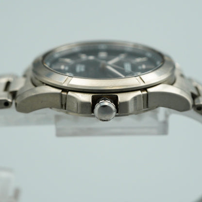 *N MINT* Vintage SEIKO Solar Titanium V145-0AX0 Qz Black Round 35mm Mens Watch