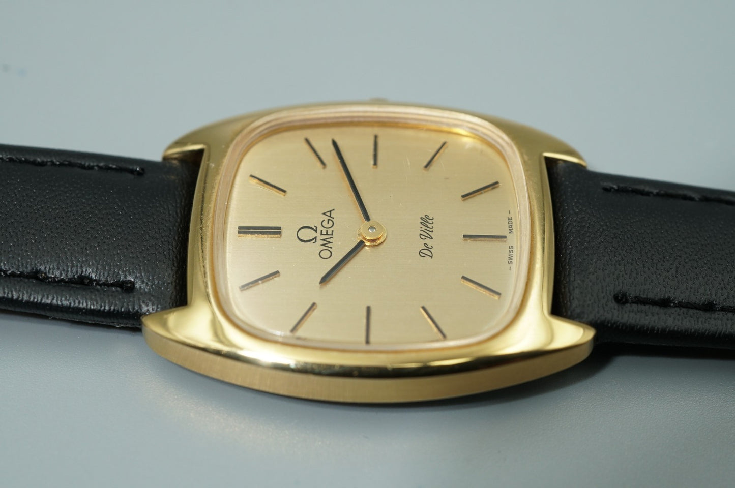 *N MINT* Vintage 1977 OMEGA De Ville Cal.625 Hand Wind Gold 25mm Women Watch