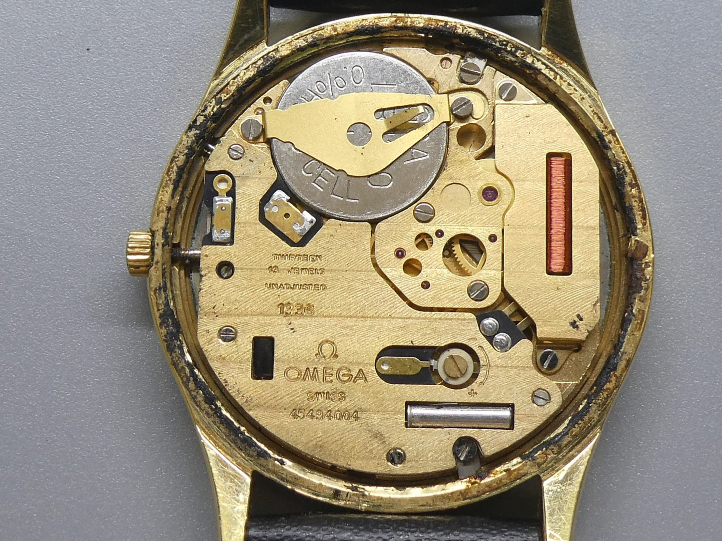 N MINT Vintage 1983 OMEGA De Ville Cal.1336 Ref.191.0096 Qz Gold 32mm Mens Watch