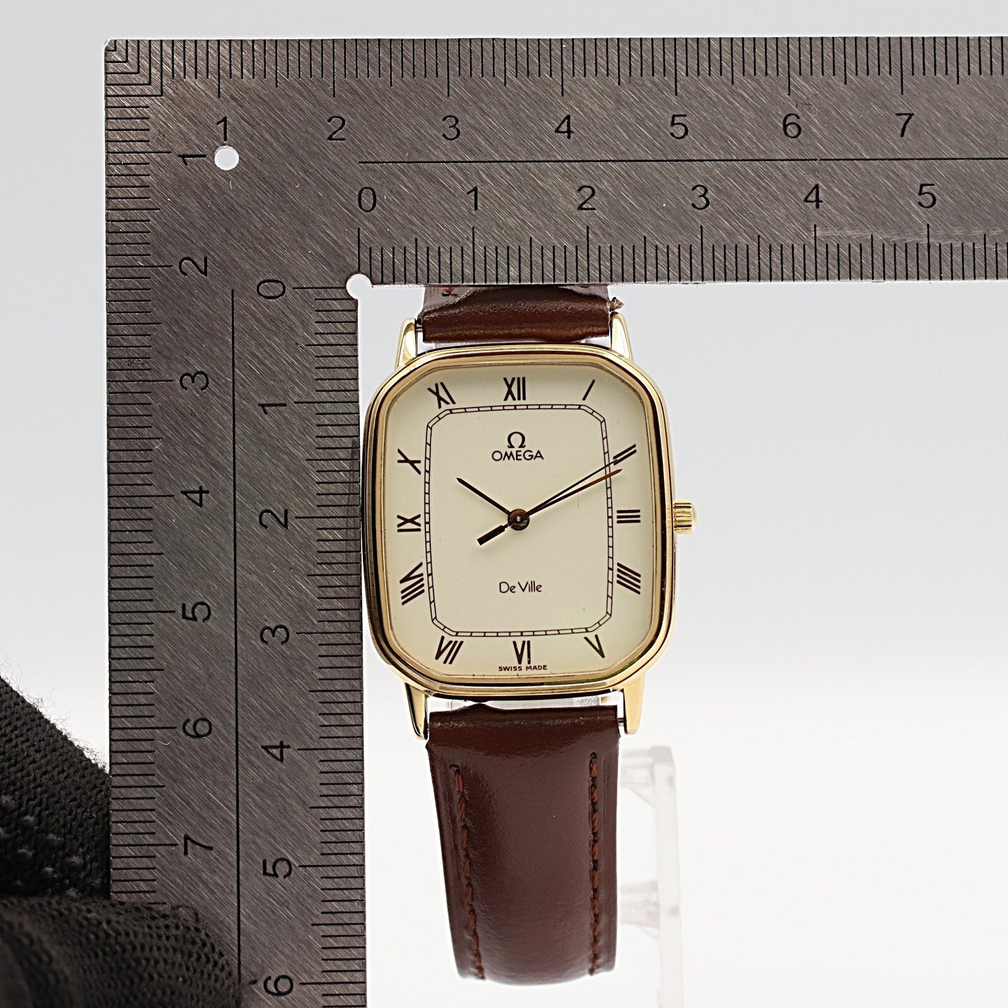 *NEAR MINT* Vintage 1979 OMEGA De Ville Cal.1417 Qz White Square 27mm Mens Watch