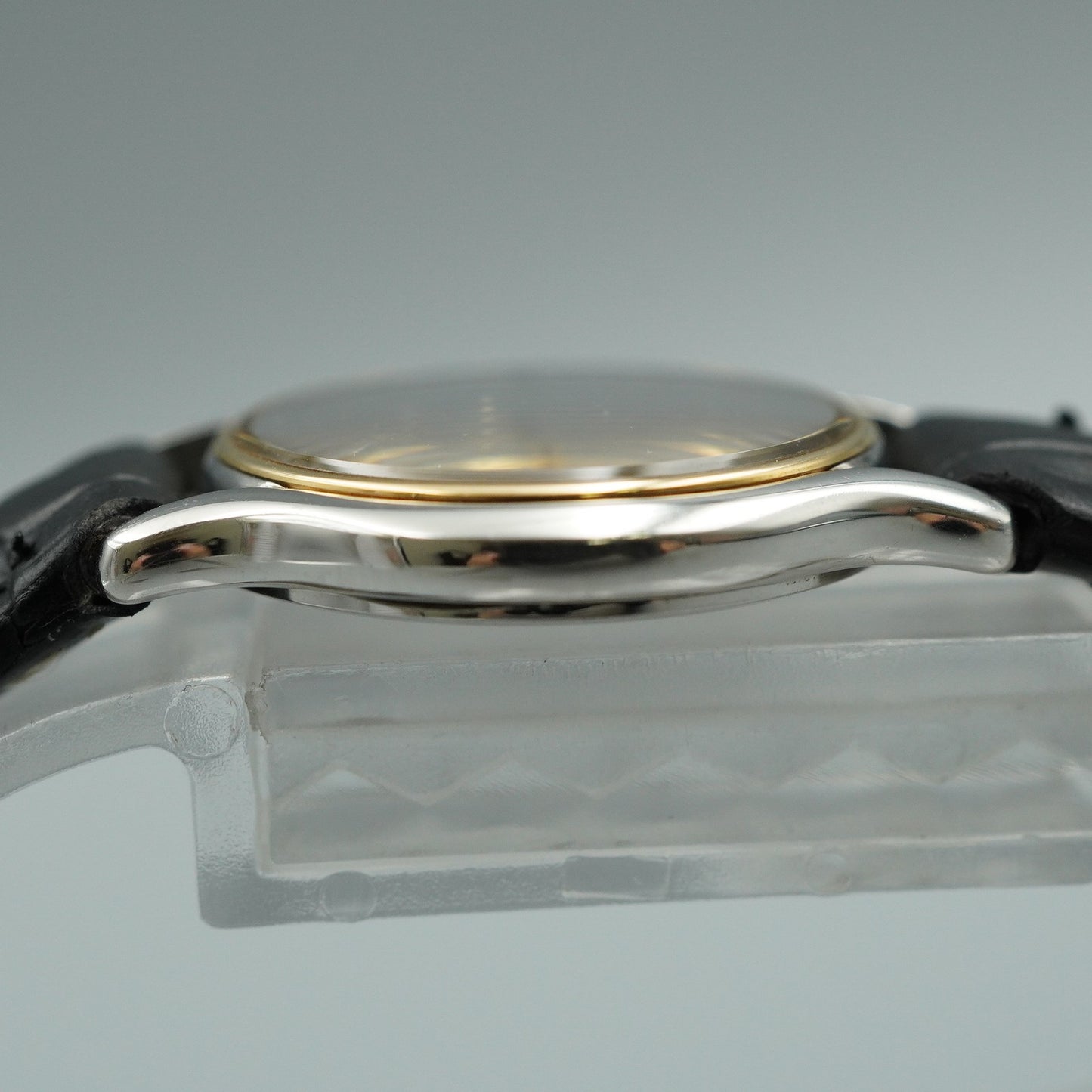 *MINT* Vintage SEIKO CREDOR 8420-0150 Quartz Silver Dial Round 23 mm Women Watch