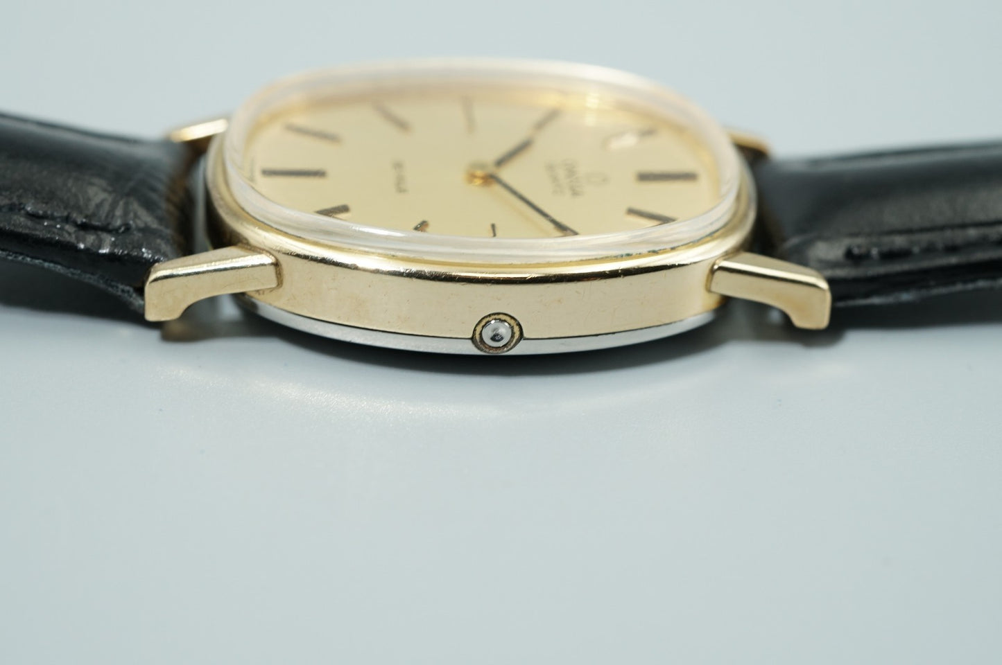 *NEAR MINT* Vintage 1978 OMEGA De Ville Cal.1350 Qz Gold Oval 25mm Women Watch