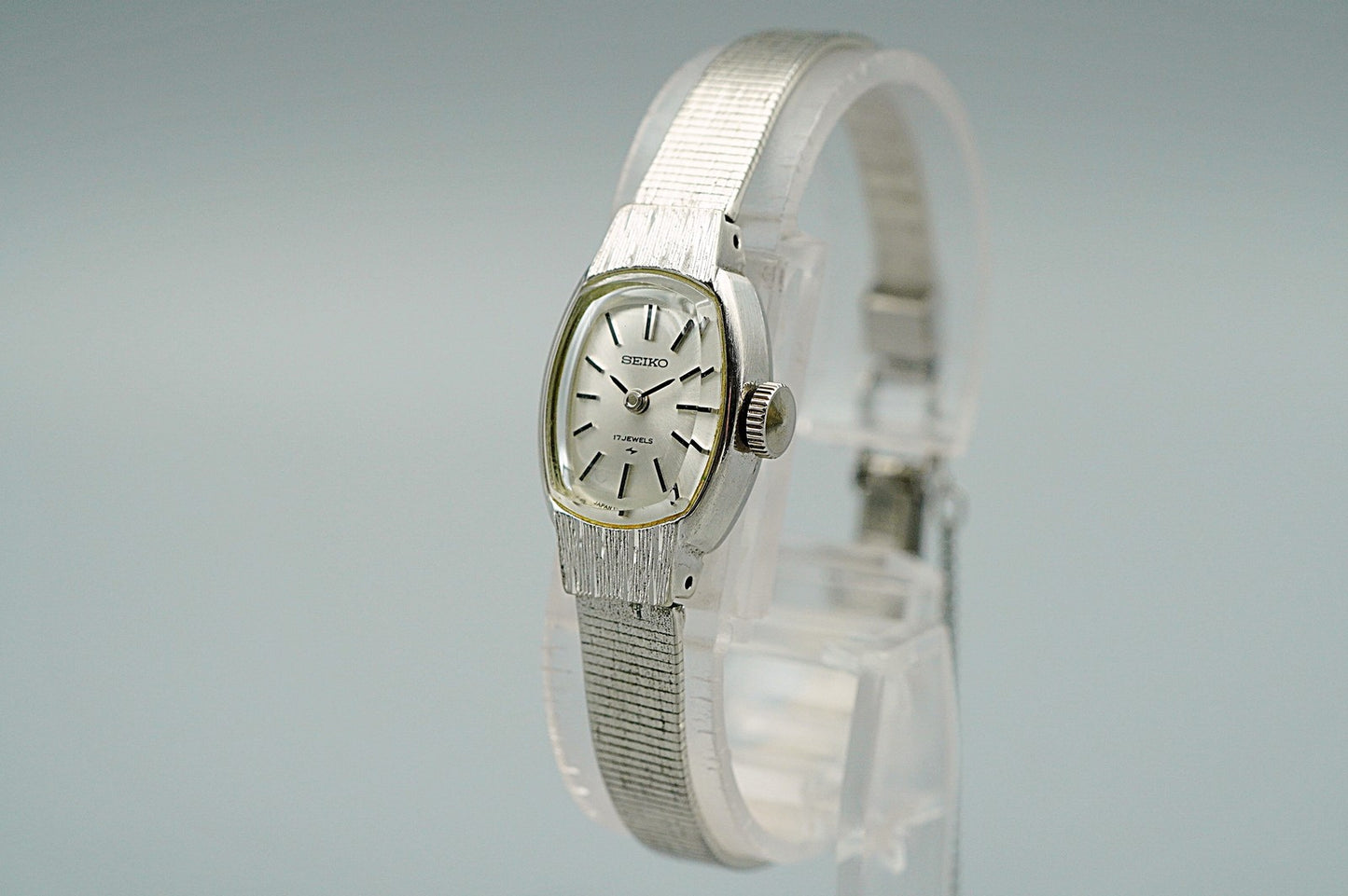 *N MINT* Vintage 1973 SEIKO 11-3360 Hand Winding Silver Dial 15 mm Women Watch