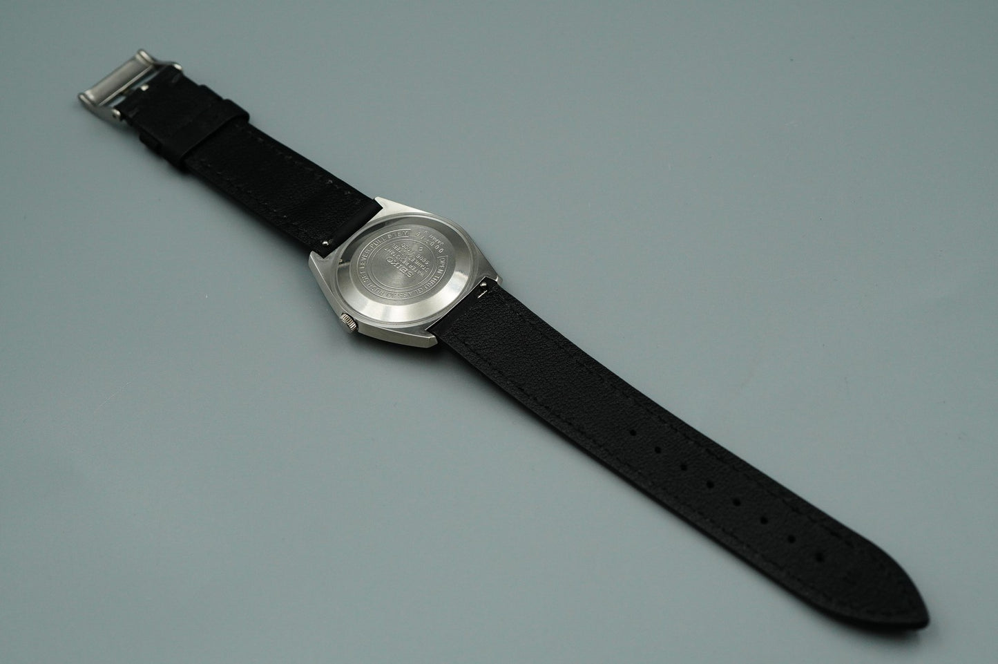 N MINT Vintage SEIKO LORD MATIC 5606-7000 Automatic Silver Round 35mm Mens Watch