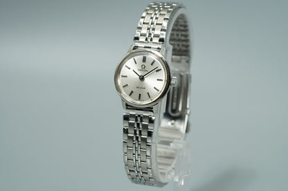 NEAR MINT Vintage OMEGA De Ville Hand Winding Silver Dial Round 22mm Women Watch