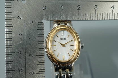 *Exc+5* SEIKO V110-0AY0 Quartz White Dial Oval 21mm Women Watch