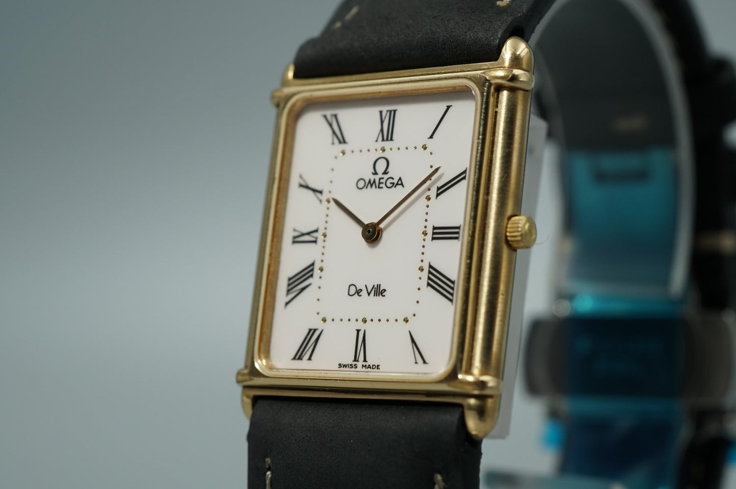 N MINT Vintage 1977 OMEGA De Ville Cal.1450 Qz White Rectangle 24mm Women Watch