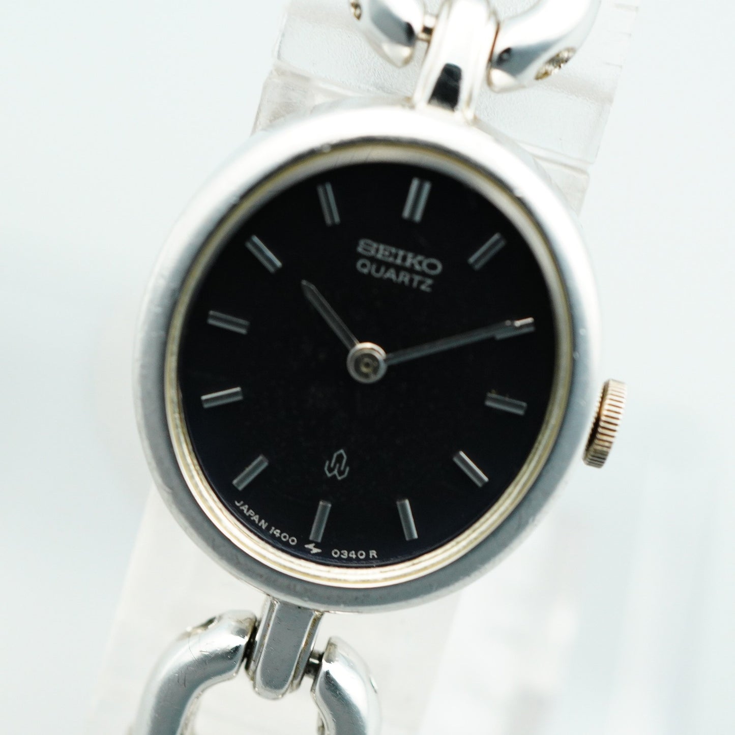 *Exc+5* Vintage SEIKO Vintage 1400-5180 Quartz Black Round 18mm Women Watch