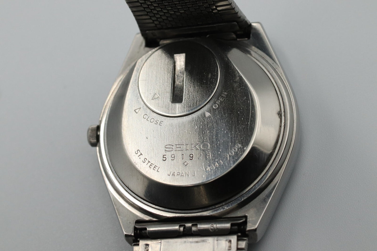 Rare *N MINT* Vintage SEIKO GRAND Quartz 4843-7000 Navy Dial Day Date Mens Watch