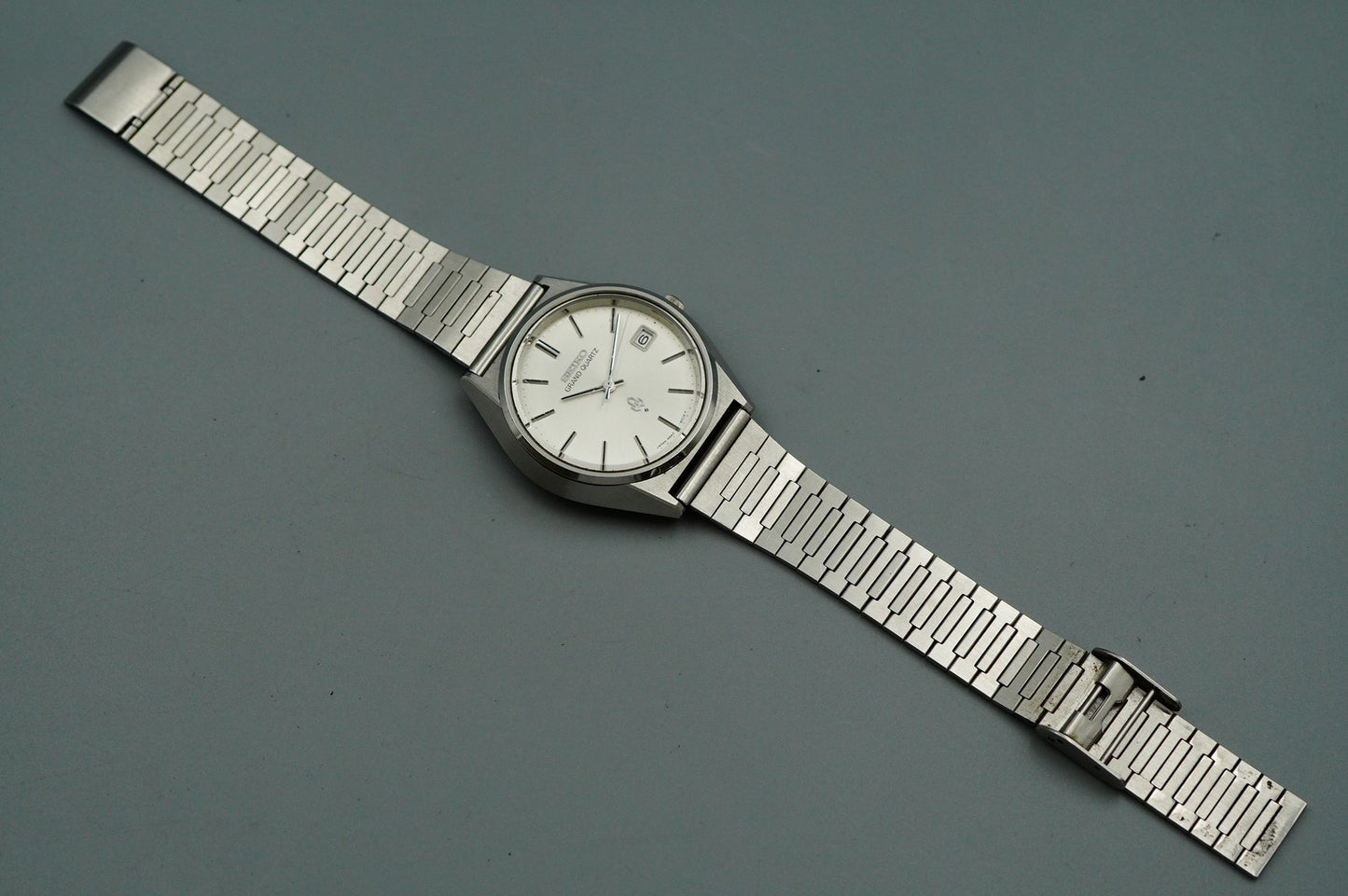*NEAR MINT* Vintage SEIKO GRAND Quartz 4842-8041 Silver 36mm Mens Watch