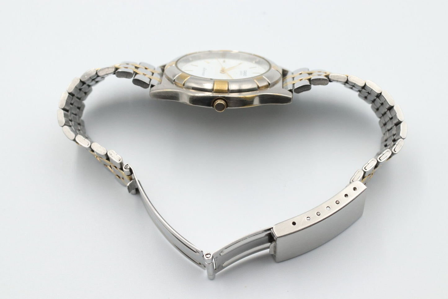*Exc+5* Vintage CASIO MTP MTP-1061 Quartz White Dial Round 36mm Mens Watch