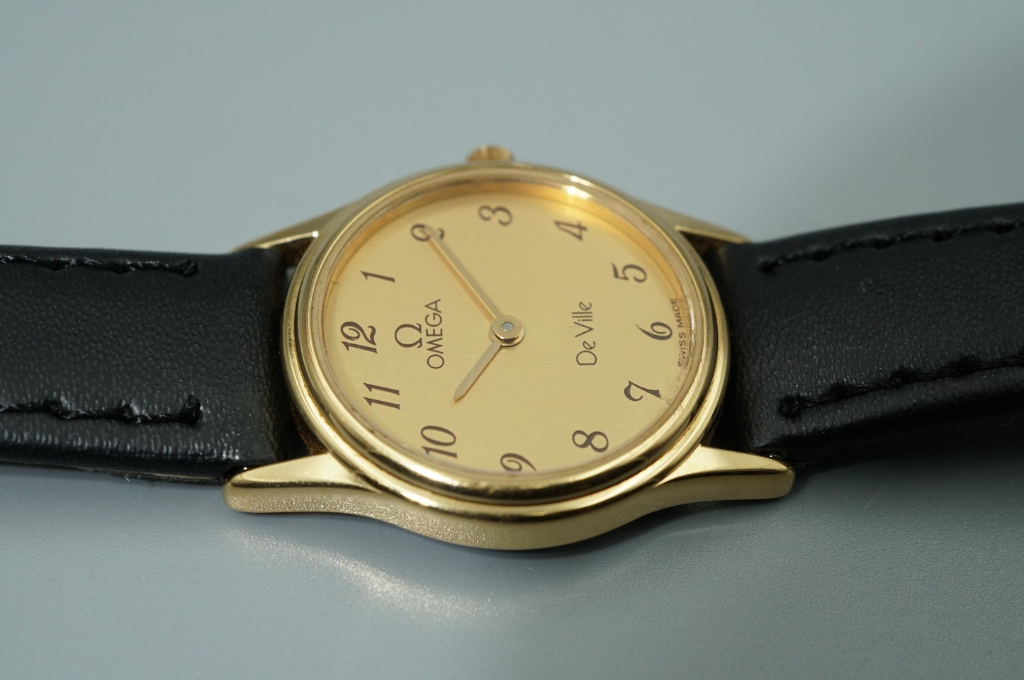 *NEAR MINT* Vintage 1986 OMEGA De Ville Cal.1455 Qz Gold Round 21mm Women Watch
