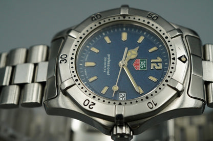 N MINT Vintage 1990s TAG HEUER Professional WK1213 Qz Blue Round 34mm Mens Watch