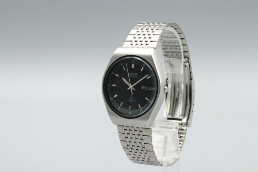 Exc+4 SEIKO 8223-6000 TYPE II Black Dial QUARTZ Day/Date Wristwatch From JAPAN