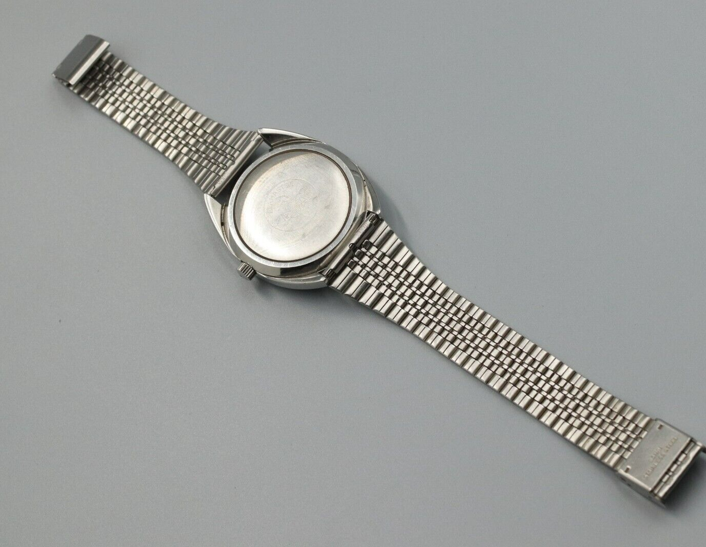 *NEAR MINT* Vintage OMEGA Seamaster COSMIC 2000 Automatic Silver Dial Mens Watch