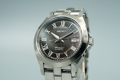 *MINT* SEIKO Premier 6R15-00F0 AT Brown Dial Round 42mm Mens Watch
