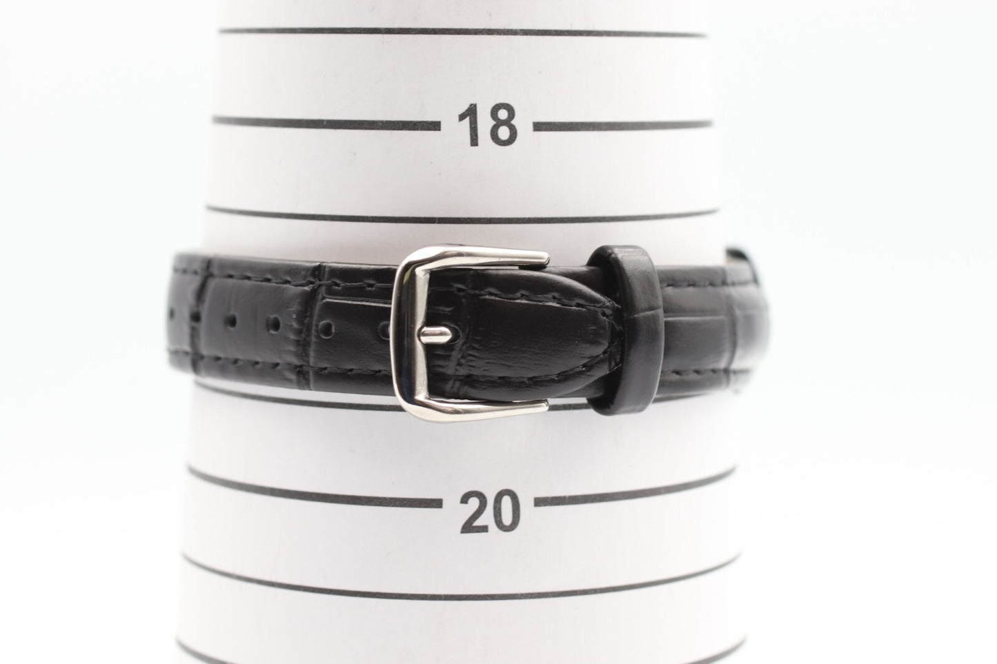 *N MINT* Vintage 1990s OMEGA  De Ville Tool 104 Hand Wind Silver 32mm mens Watch