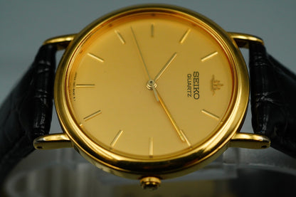 *NEAR MINT* Vintage SEIKO Credor 7N01-8A10 Quartz Gold Round 34 mm Mens Watch