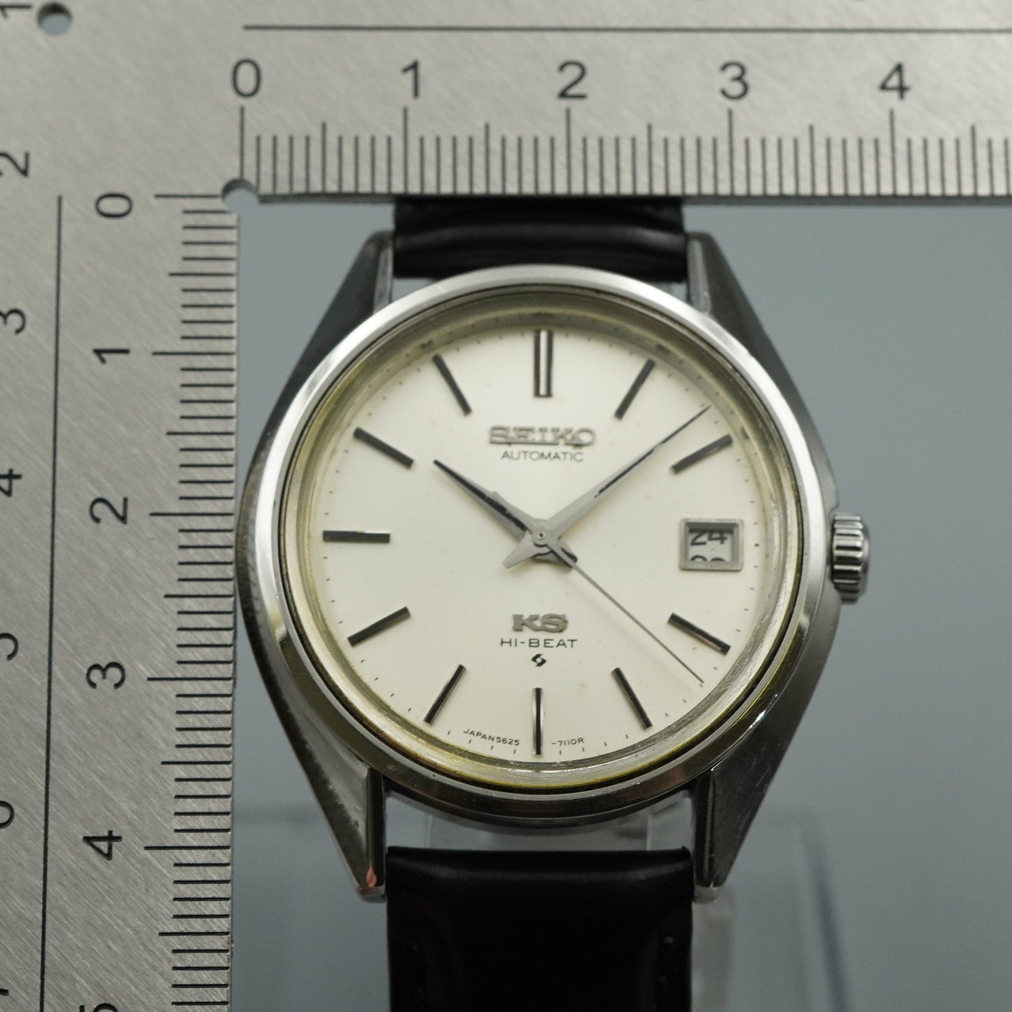 N MINT Vintage SEIKO Hi-Beat 5625-7113 Automatic Silver Round 36mm Mens Watch