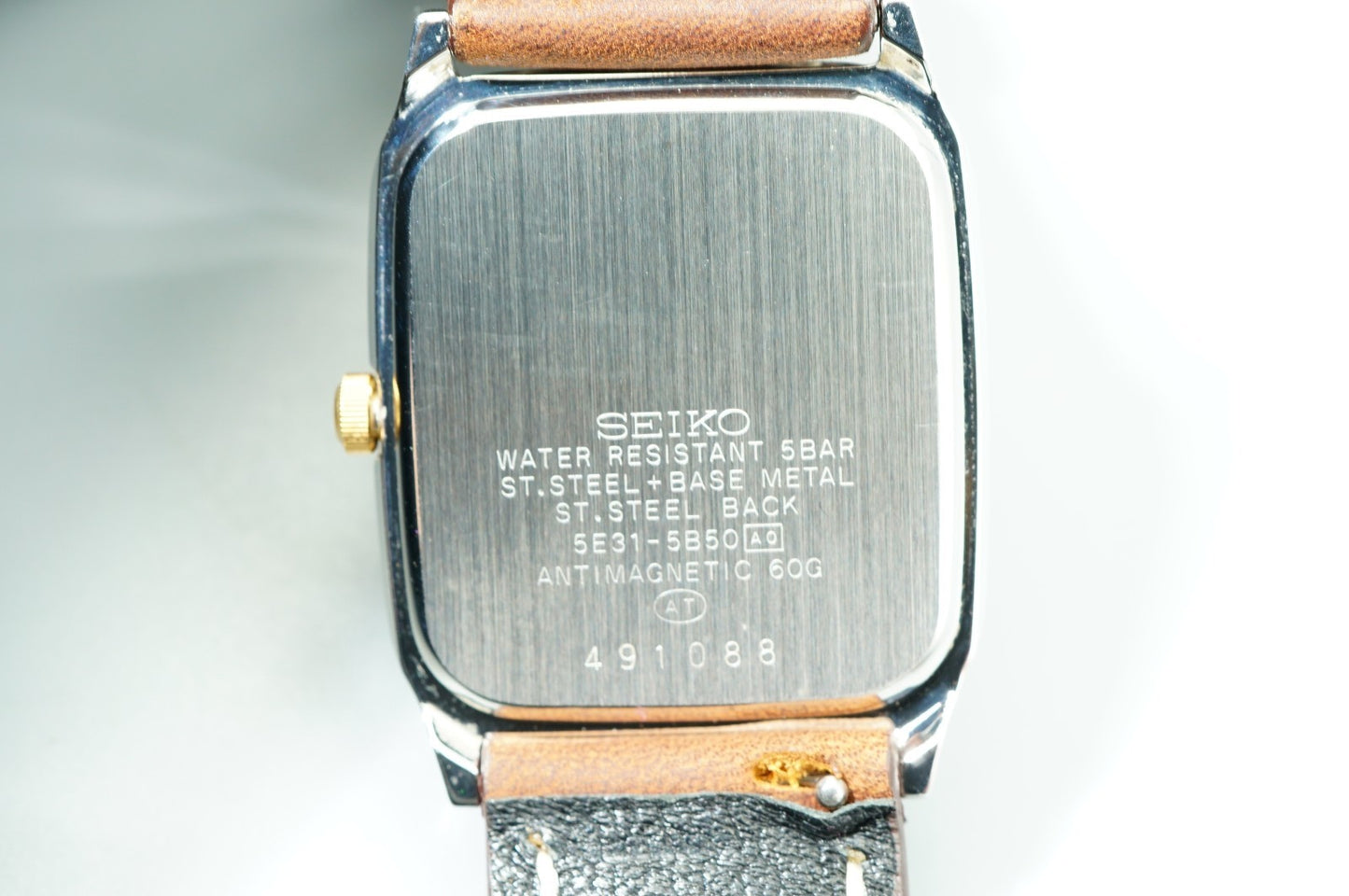 N MINT Vintage 1994 SEIKO SPIRIT 5E31-5B50 Qz White Rectangle 27mm Women Watch