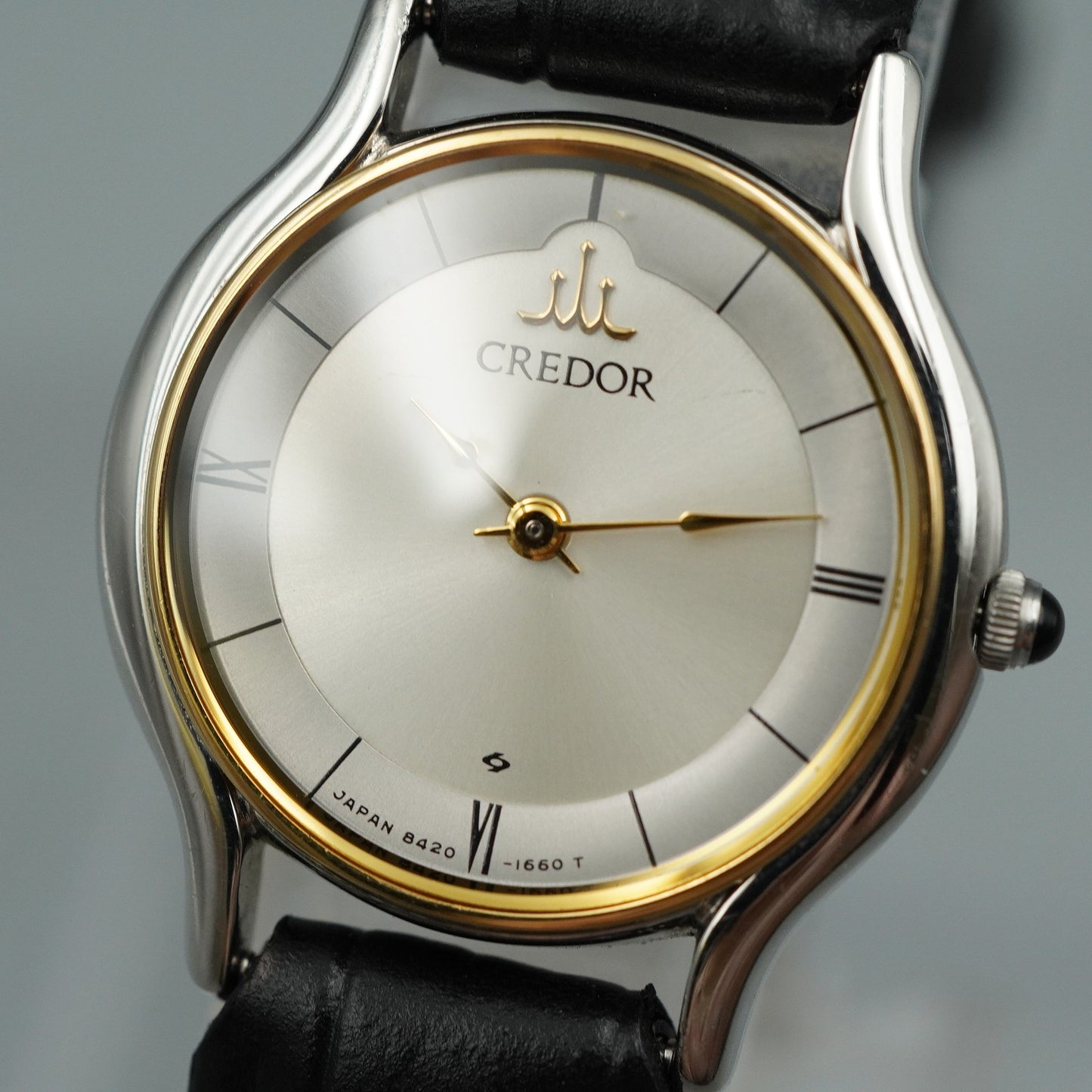 *MINT* Vintage SEIKO CREDOR 8420-0150 Quartz Silver Dial Round 23 mm Women Watch
