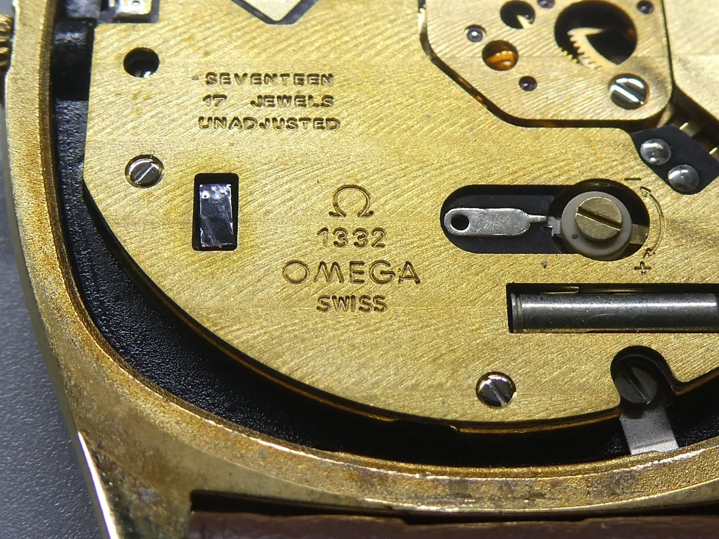 *NEAR MINT* Vintage 1979 OMEGA De Ville Cal.1332 Qz Gold Square 32mm Mens Watch