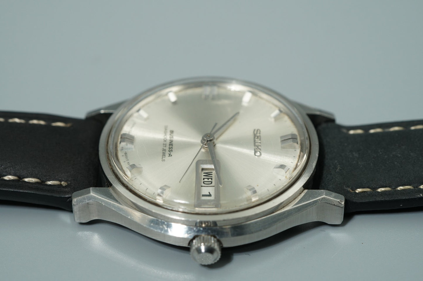 N MINT Vintage 1967 SEIKO BUSINESS-A 8346-8000 Hand Wind Silver  36mm Mens Watch