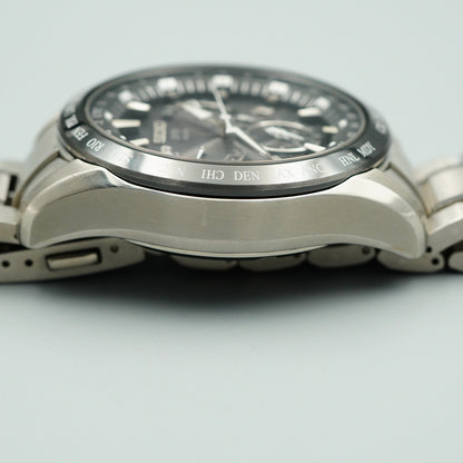 *N MINT* Box & Paper SEIKO ASTRON 8X53-0AB0 Solar Black Round 45 mm Mens Watch