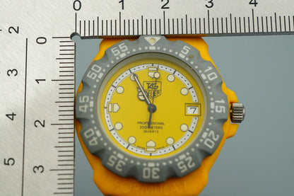*MINT* Vintage 1990s TAG Heuer Formula 1 Quartz Yellow Dial 35mm Mens Watch