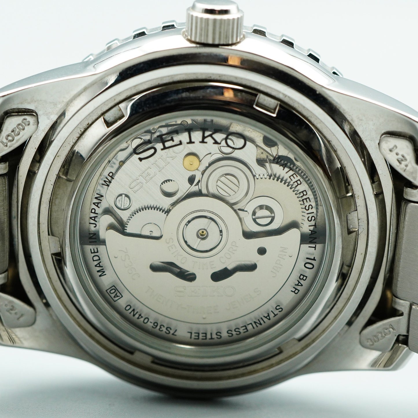 *MINT* Vintage SEIKO 5SPORTS 7S36-04N0 AT Black Dial Round 42mm Mens Watch