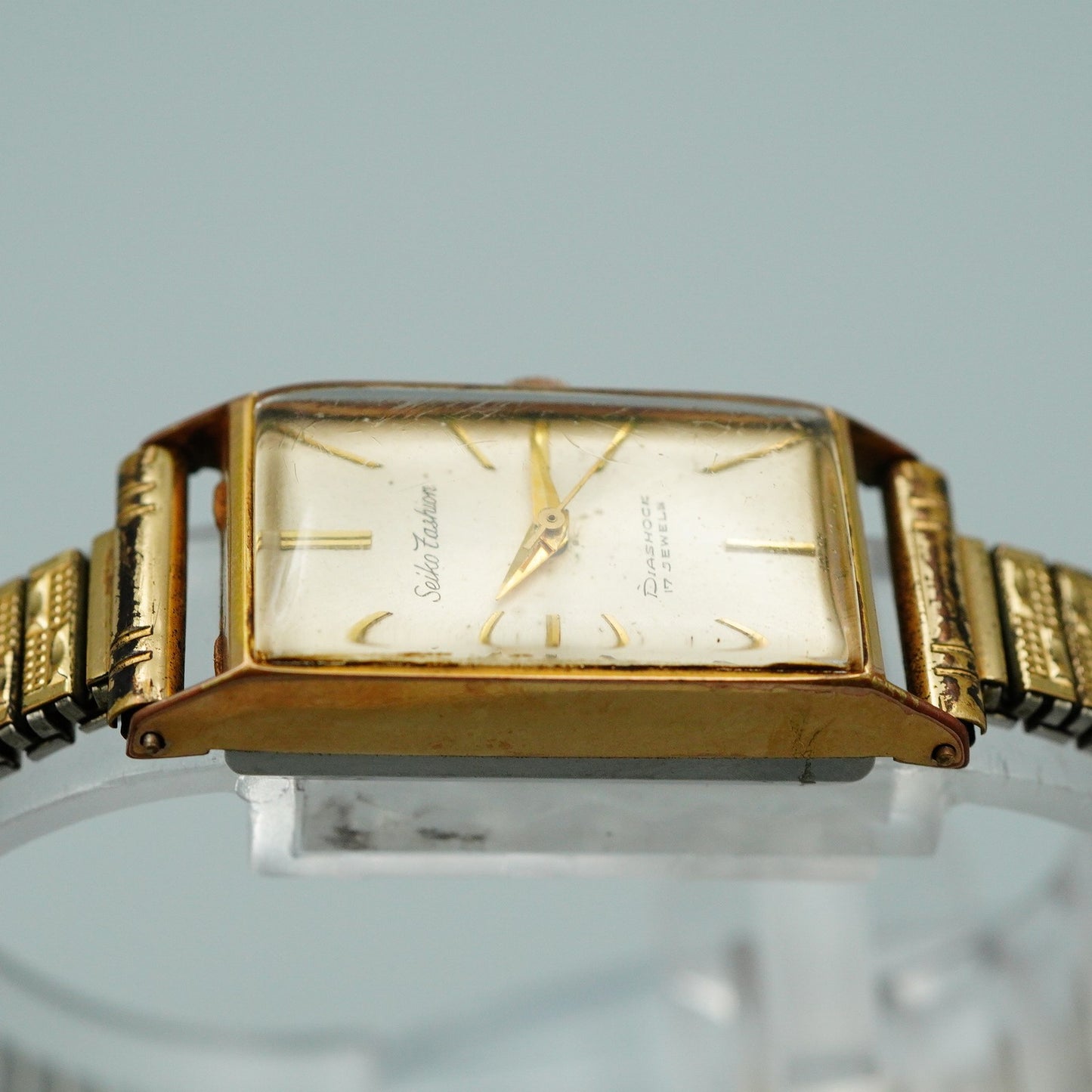 Exc+5 Vintage 1971 SEIKO DIASHOCK 5601 Hand Wind Gold 17 mm Women Watch