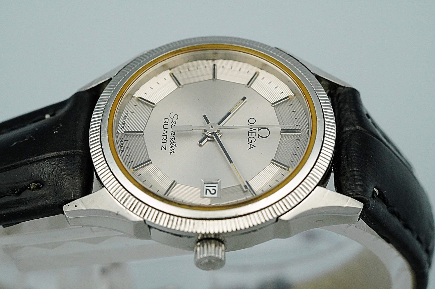 RARE *N MINT* Vintage OMEGA Seamaster pie pan Dial Cal.1380 Qz 25mm Women Watch