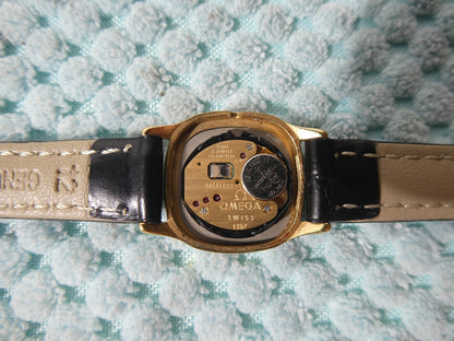 *Exc+4* Vintage OMEGA De Ville Cal.1387 Qz White Square 21mm Women,Ladies Watch