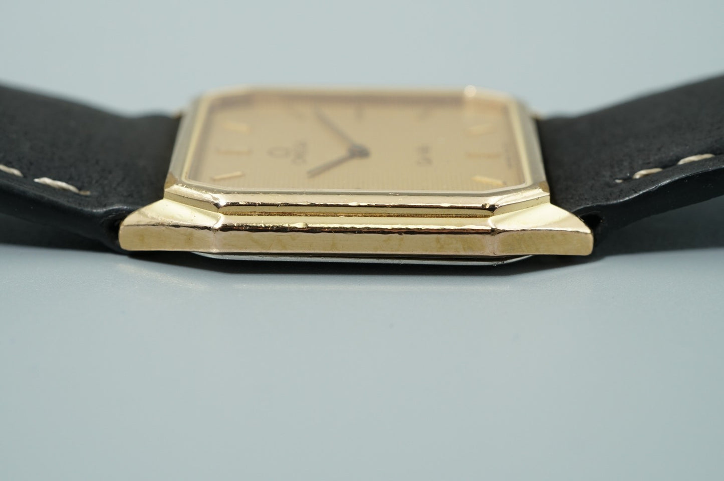 *NEAR MINT* Vintage 1986 OMEGA De Ville Cal.1377 Qz Gold Square 28mm Mens Watch
