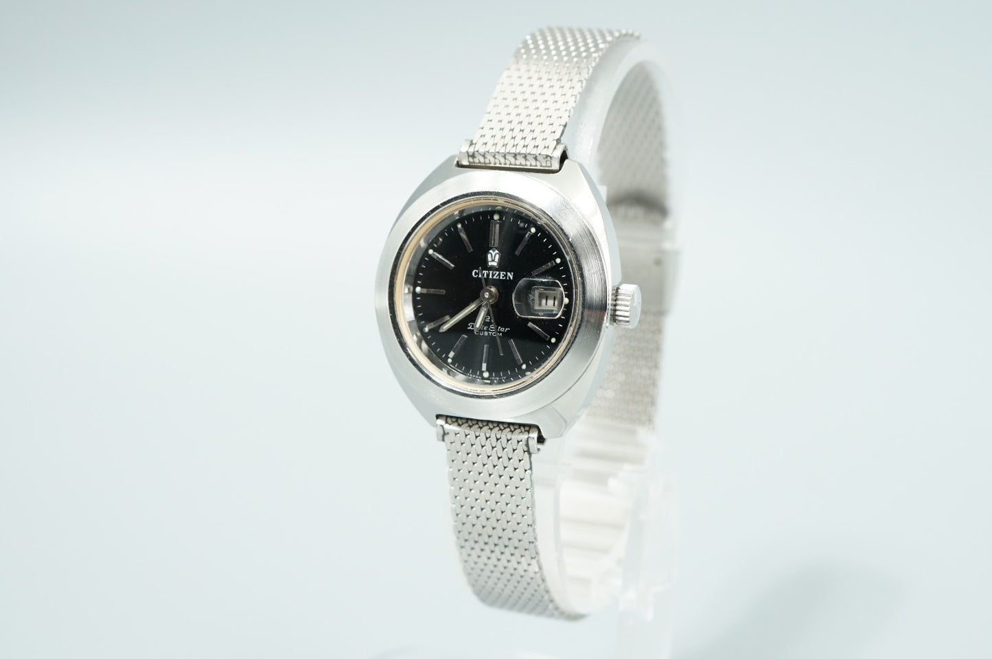 *NEAR MINT* Vintage CITIZEN Date Star GN-3-S Qz Black Round 27mm Women Watch
