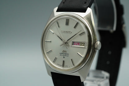 N MINT Vintage SEIKO LORD MATIC 5606-7000 Automatic Silver Round 35mm Mens Watch